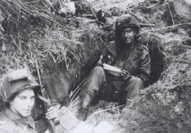FoxholeBest.jpg